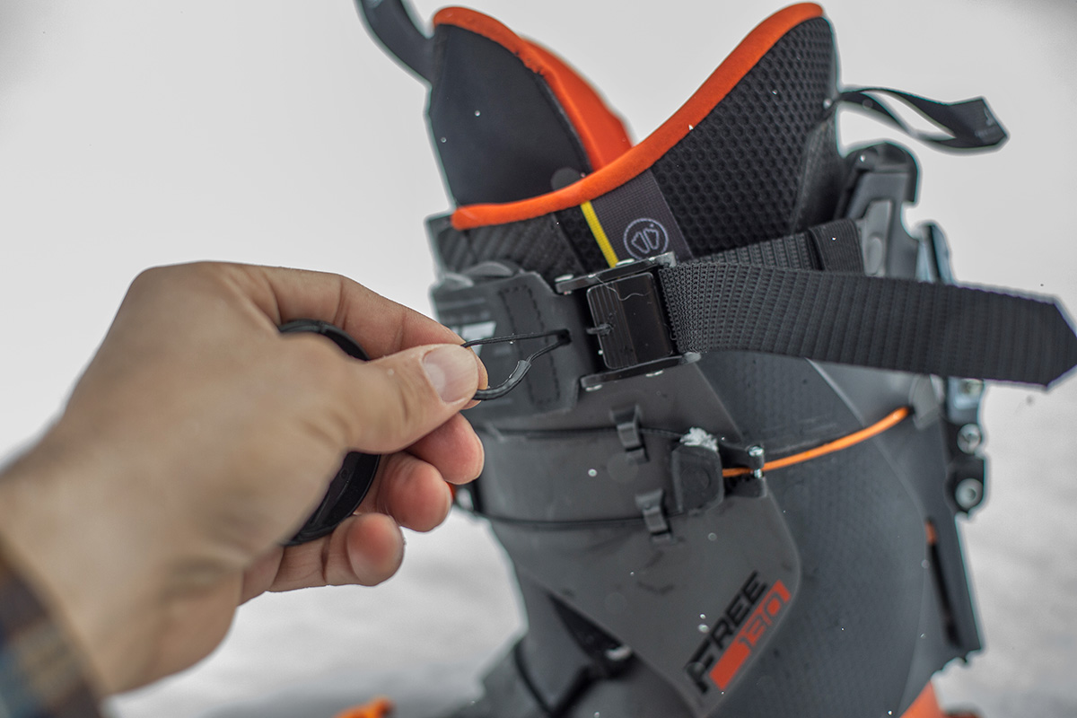Dynafit Hoji Free ski boots (power strap release)